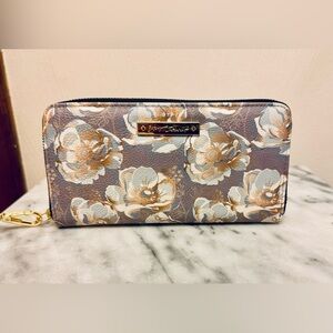 Betsey Johnson Floral Print Clutch NWOT